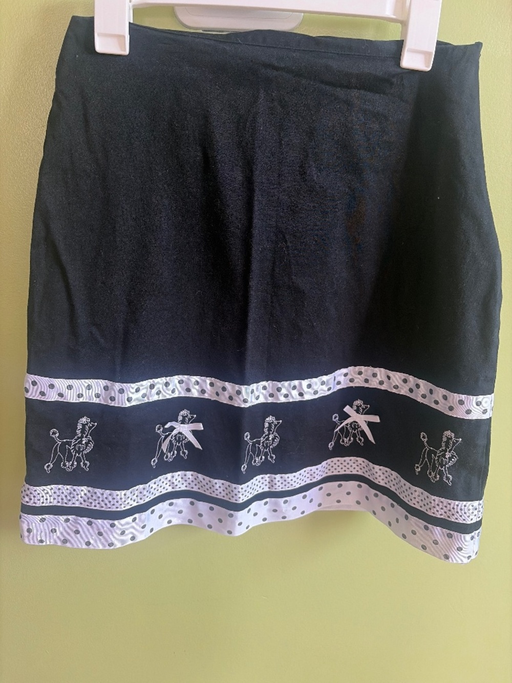 Wildlife NY A-line Embroidered Poodle Skirt